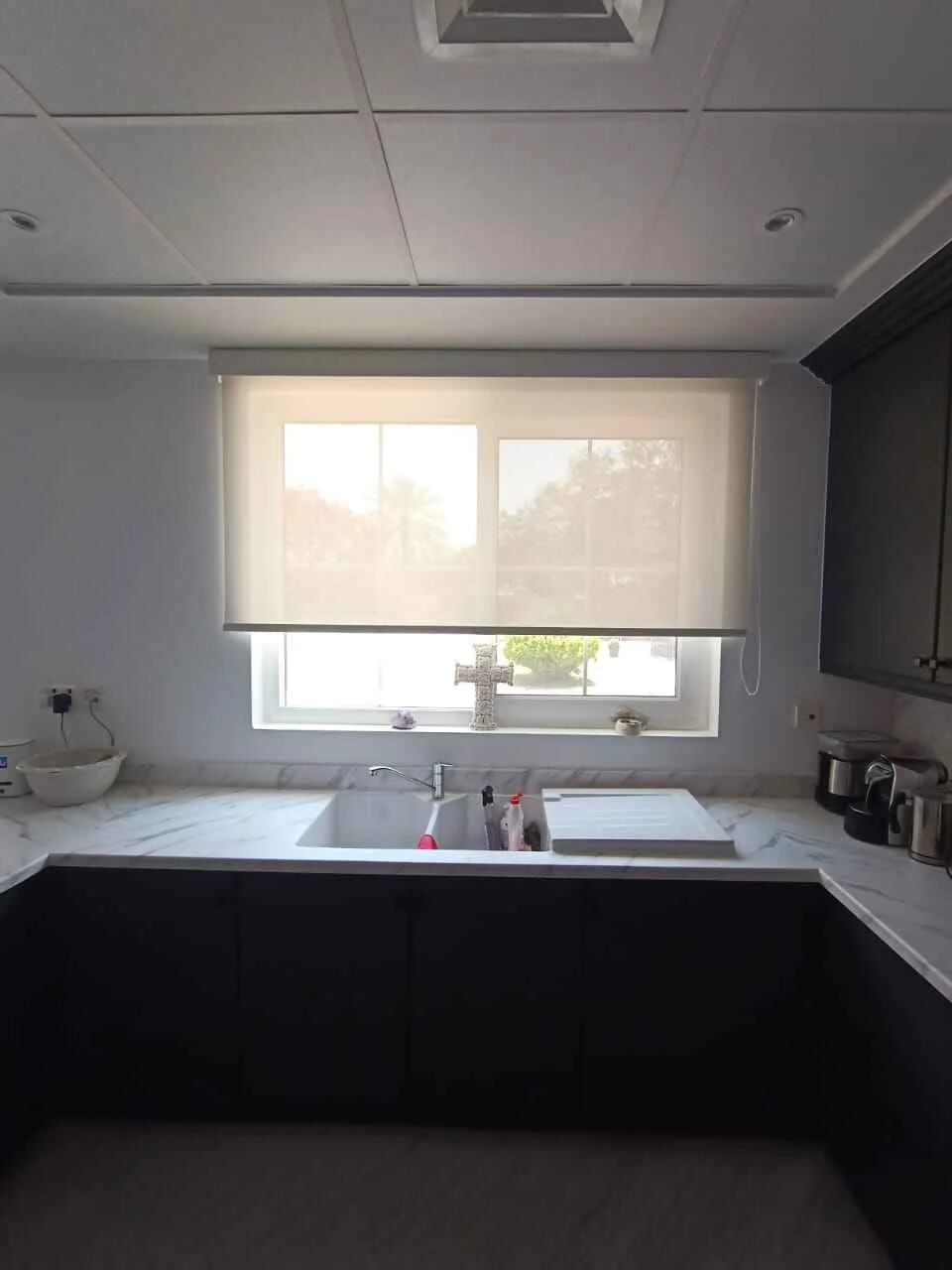 Roller-blinds-for-kitchen-Dubai-1