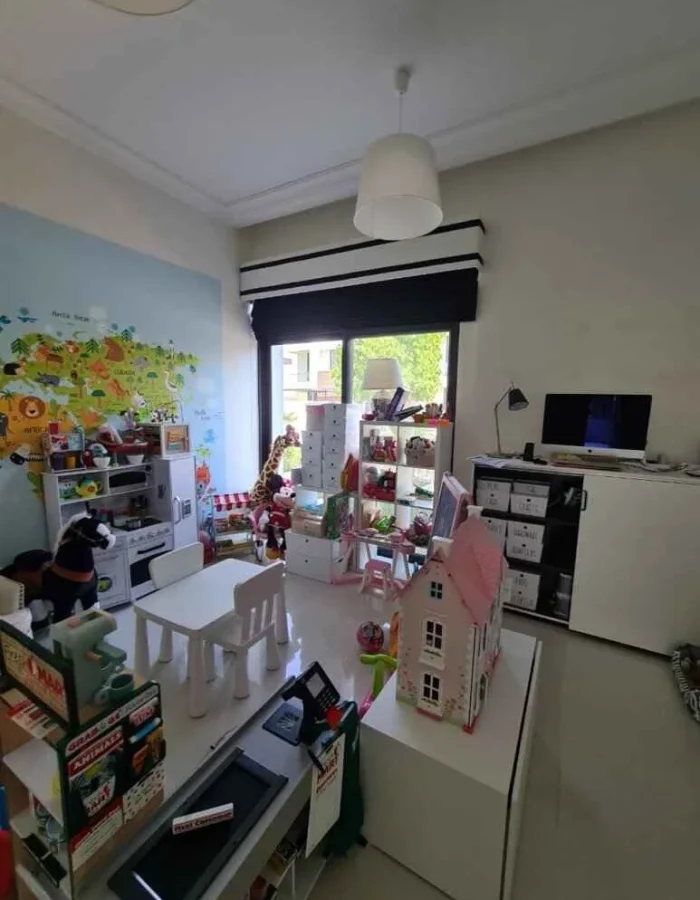 Roman-blinds-kids-room